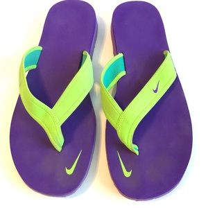 nike celso flip flops pink